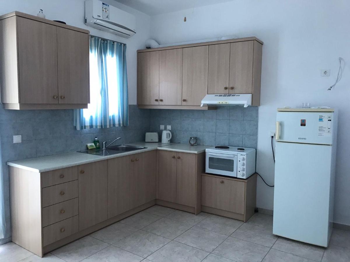 Retreat Apartments In Drosia - Apartment For 3 Makris Gialos  エクステリア 写真